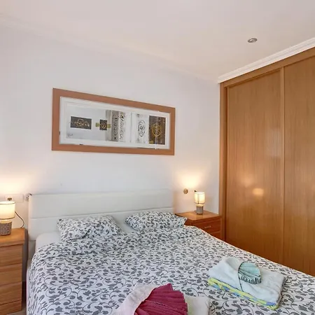 アパート Okeanos 1 Bedroom With Garden S-r